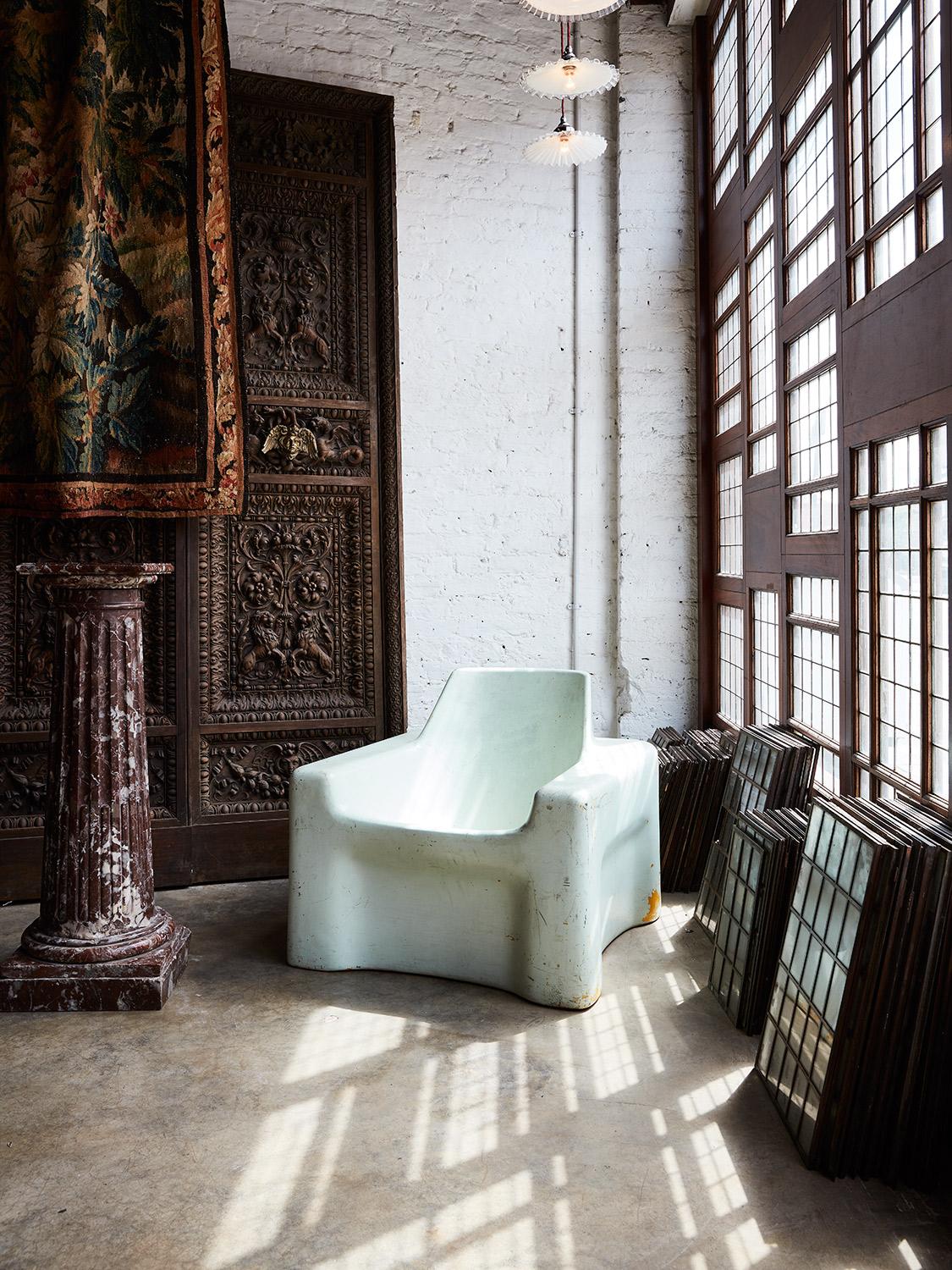 Hole & Corner | Retrouvius