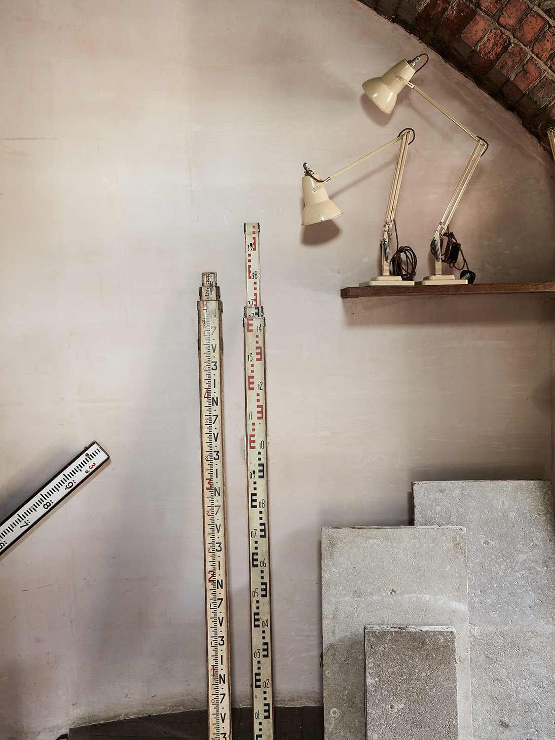 Hole & Corner | Retrouvius