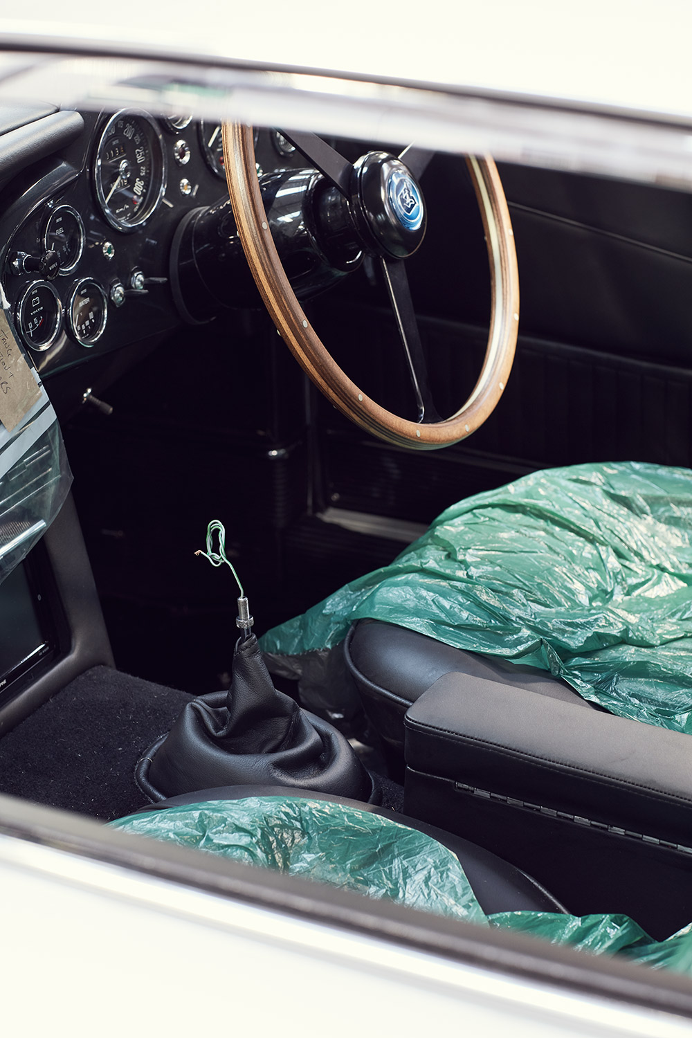 Hole & Corner – Aston Martin