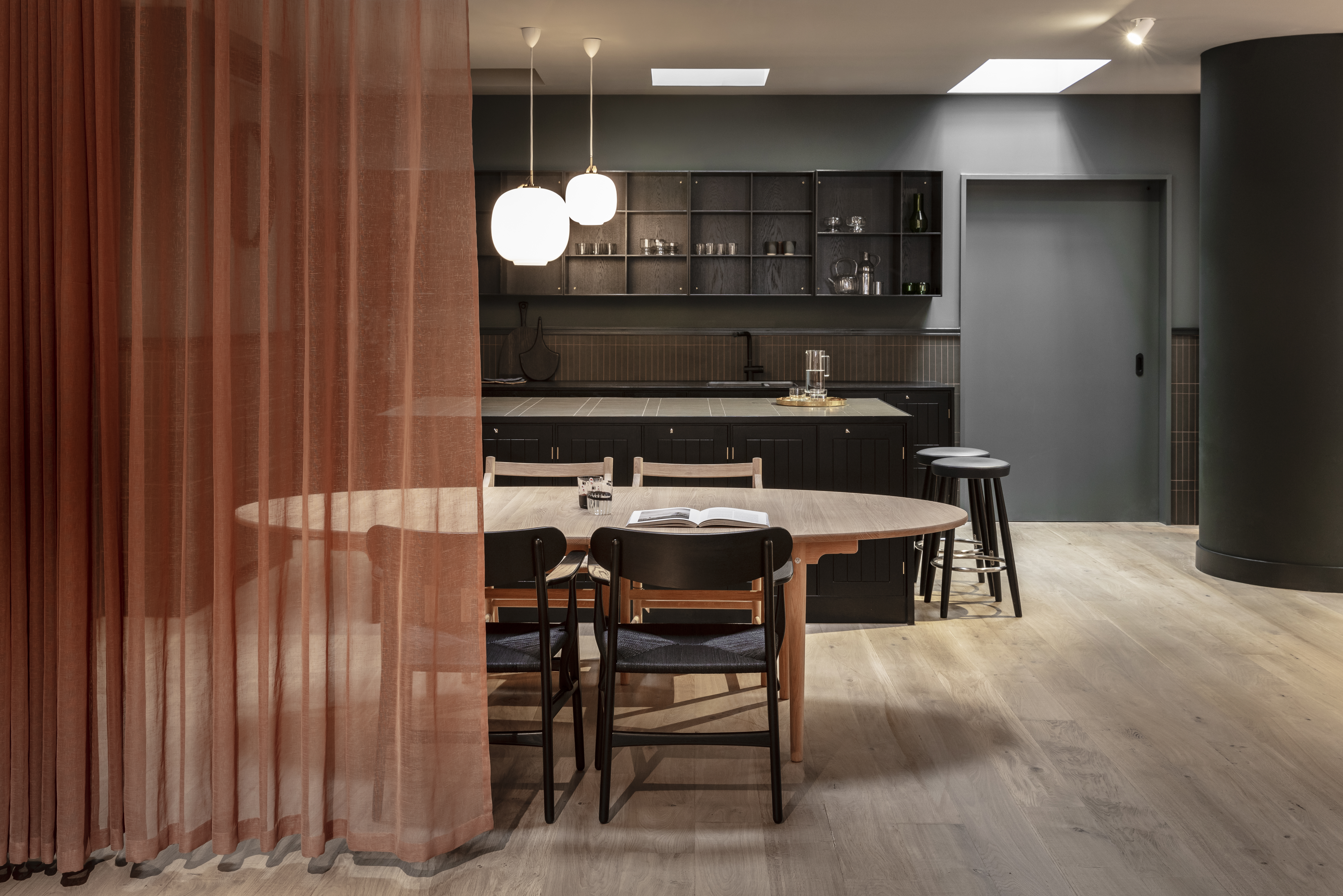 Carl Hansen | Pimlico