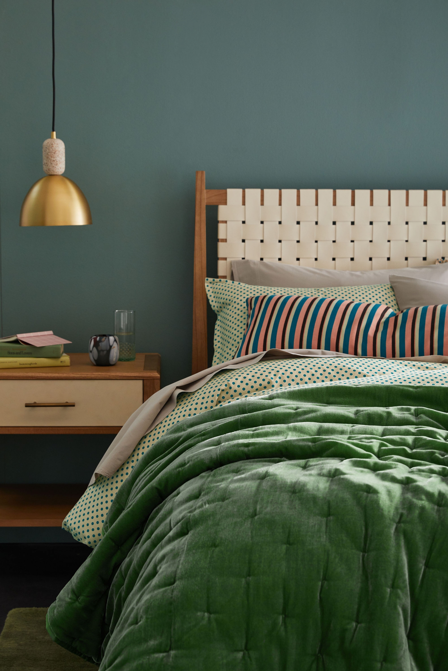 Crate & Barrel – Trove
