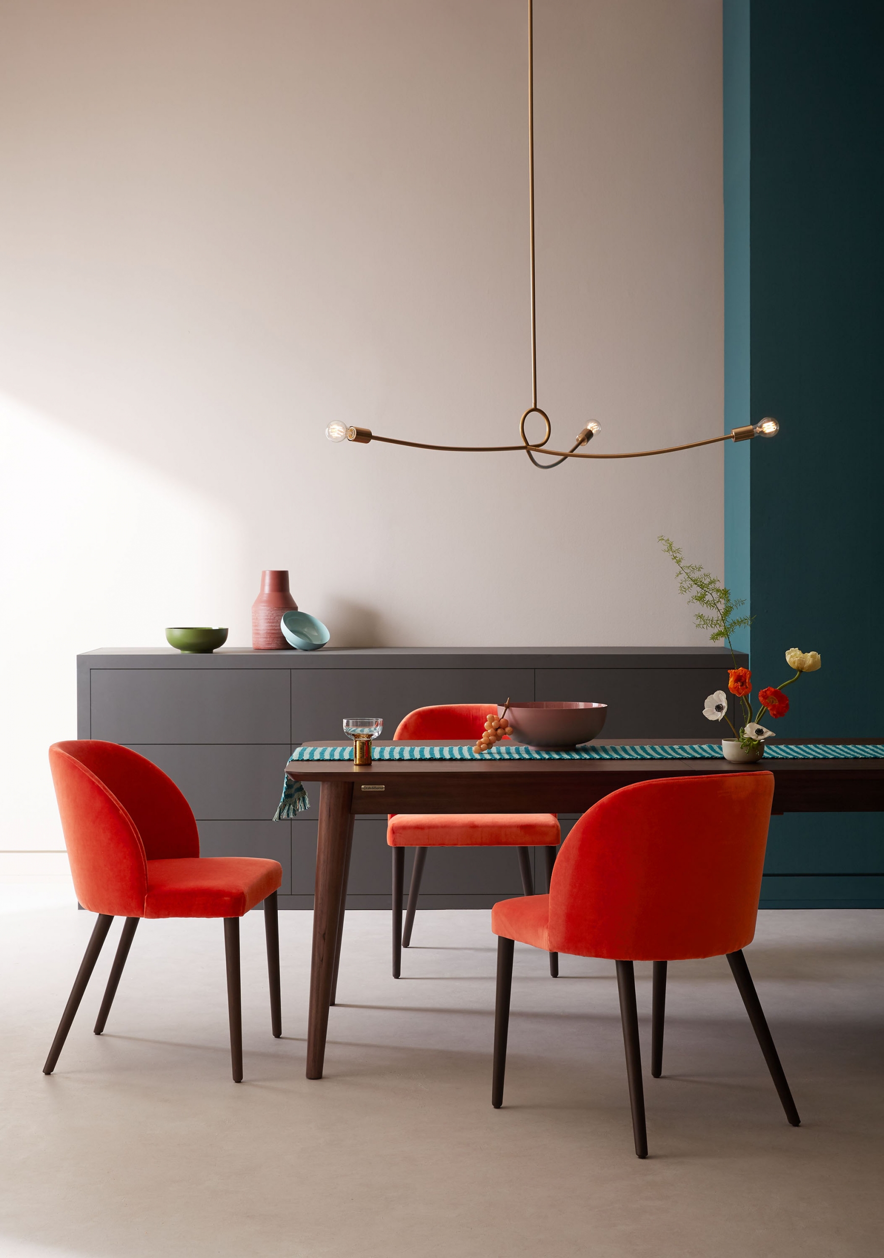 Crate & Barrel – Trove