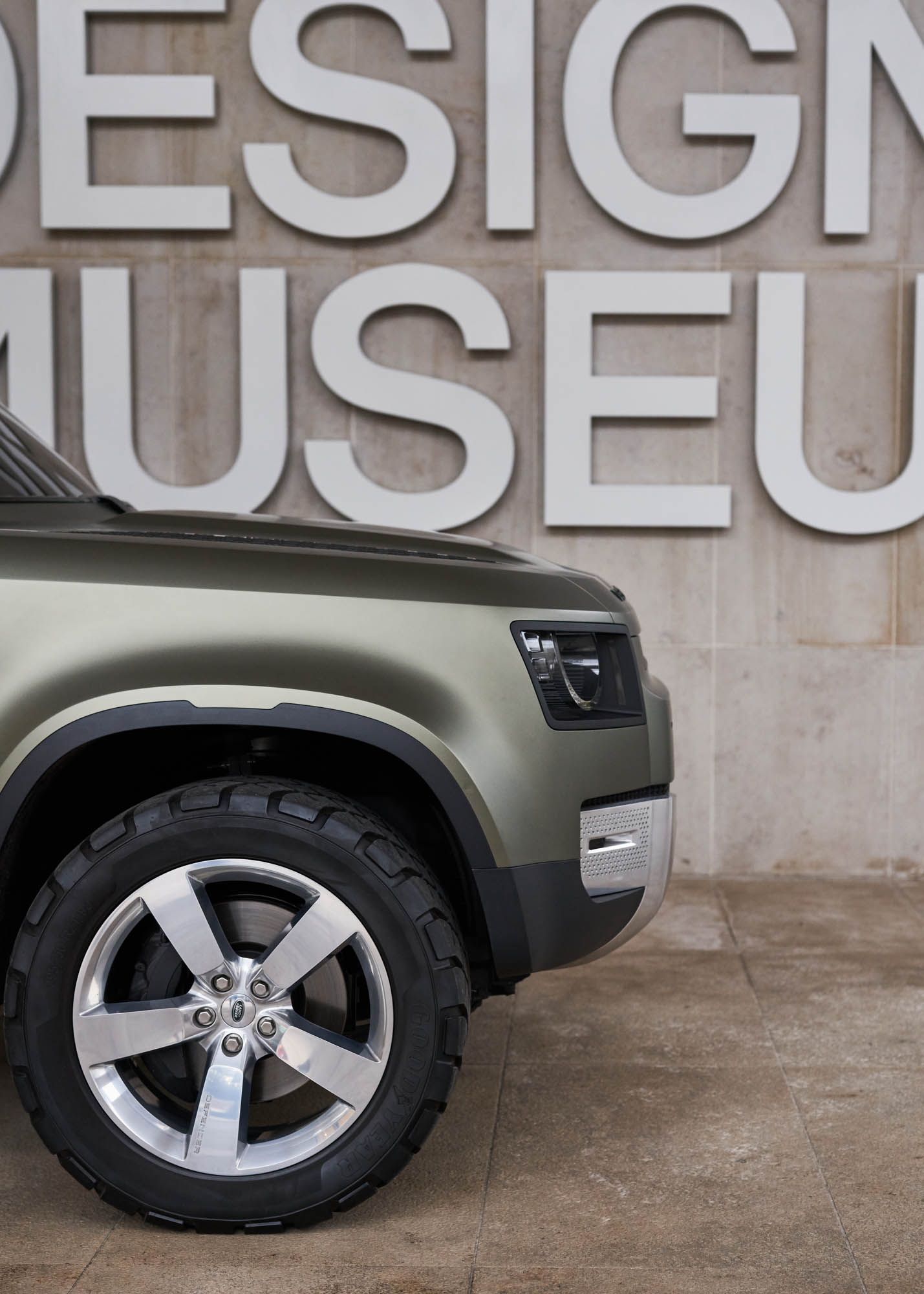 Landrover Defender Launch