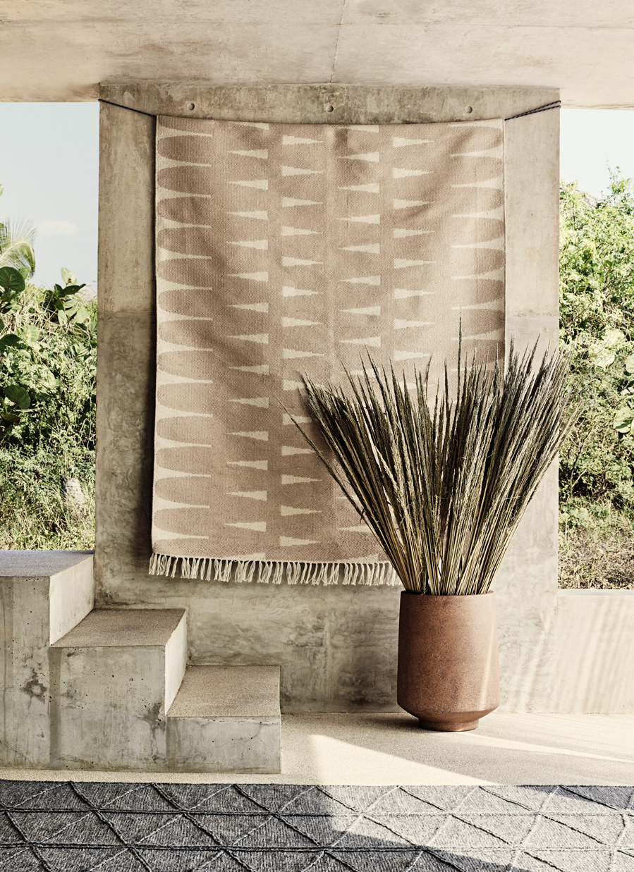 CB2 | Outdoor Furniture