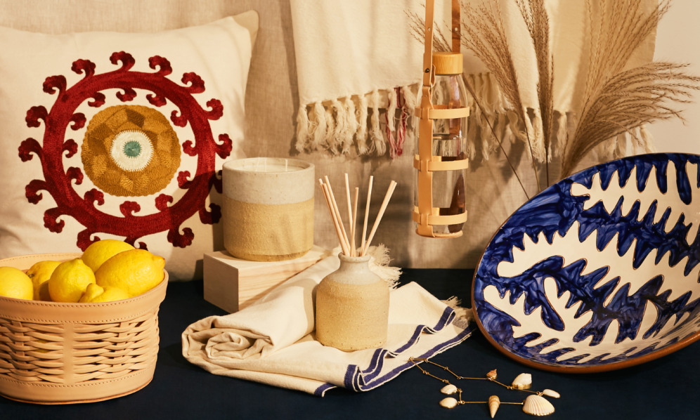 Greeks Bearing Gifts | Spring